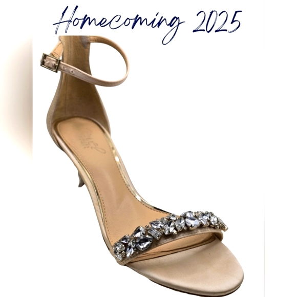 Jewel Badgley Mischka Elegant Crystal Embellished Nude Sandals -- Size 7 - Picture 1 of 8